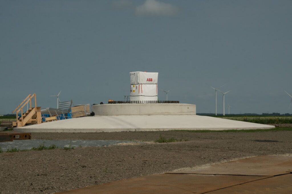 2021-07-19-A27-08-plaatsen-onderste-toren-deel-sj-1